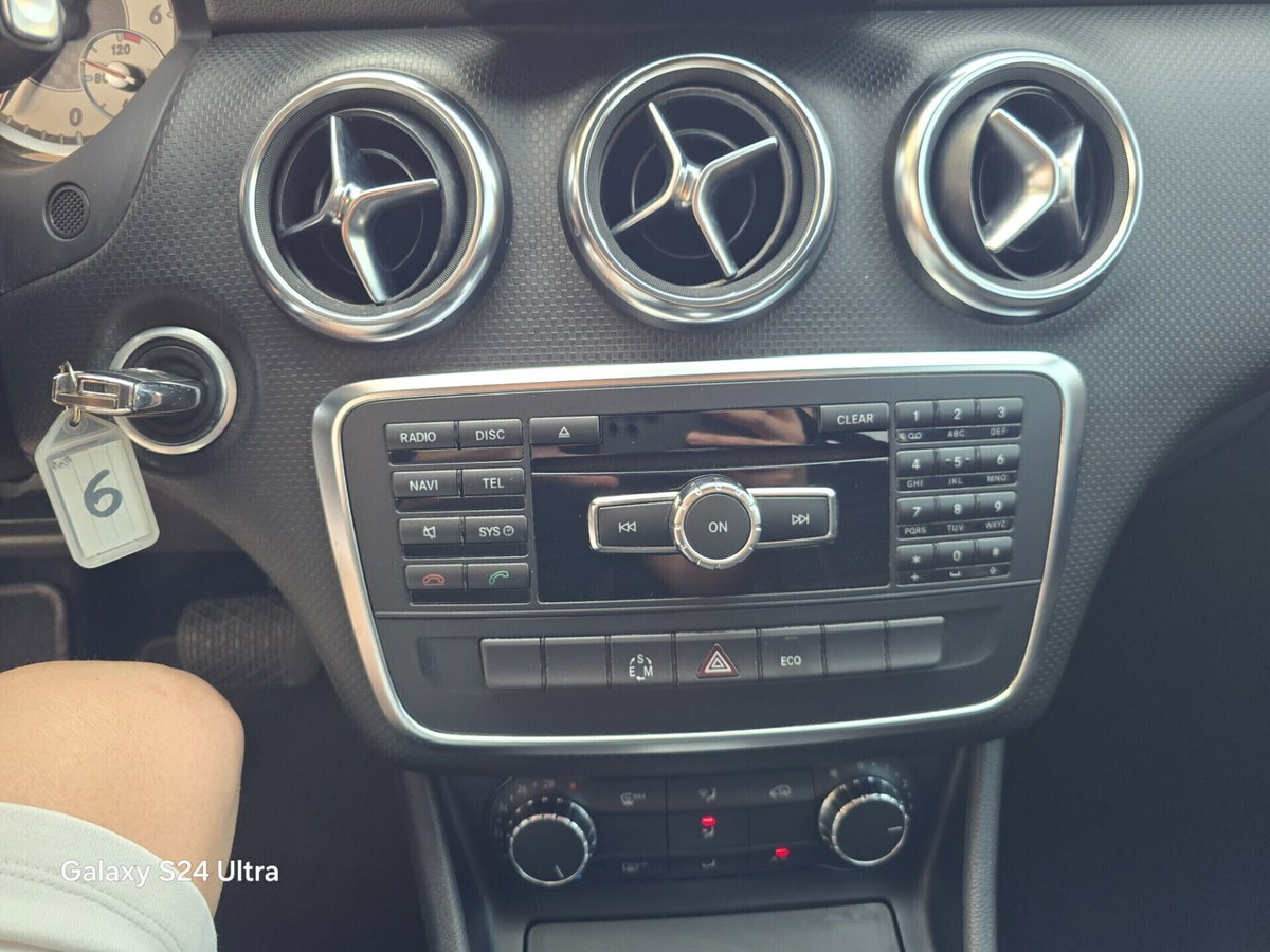 Mercedes-Benz Classe A 180 CDI Sport (13)