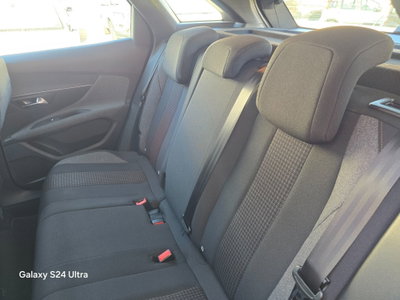 Peugeot 3008 BlueHDi 130 S&S Allure (11)