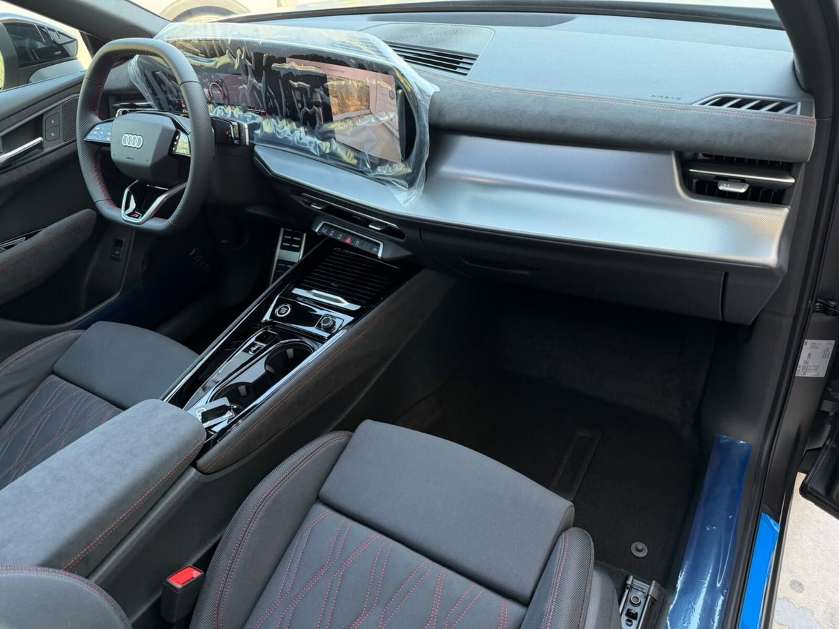 Audi Q3 Sportback 35 TDI quattro S tronic S line edition (10)