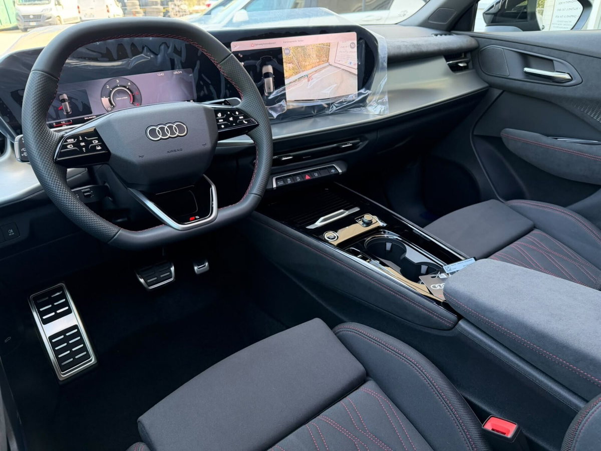 Audi Q3 Sportback 35 TDI quattro S tronic S line edition (11)