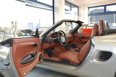 Porsche Boxster 2.5i 24V cat (15)