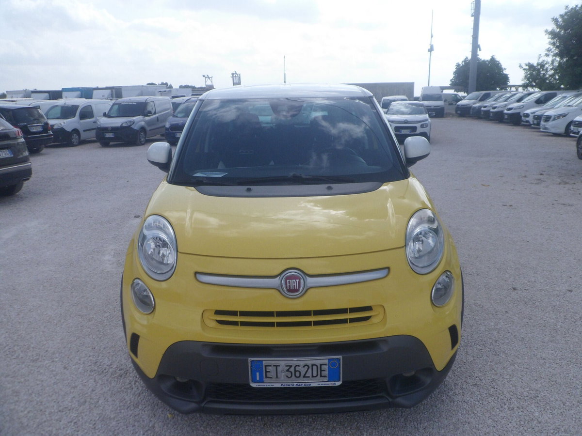 Fiat 500L 1.6 Multijet 105 CV Trekking (2)