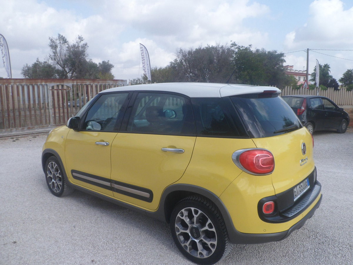 Fiat 500L 1.6 Multijet 105 CV Trekking (6)