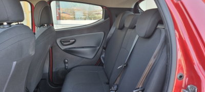 Lancia Ypsilon 1.2 69 CV 5 porte GPL Ecochic Alberta Ferretti (6)