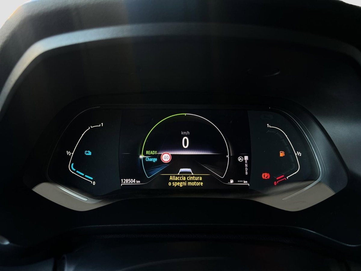 Renault Captur Full Hybrid E-Tech 145 CV Equilibre (16)