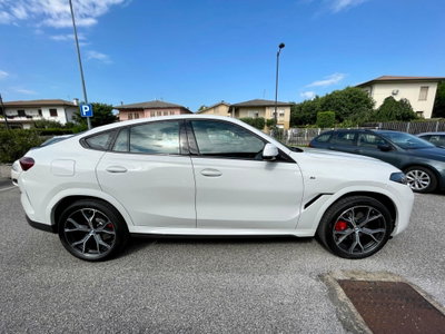 BMW X6 xDrive30d 48V Msport (2)