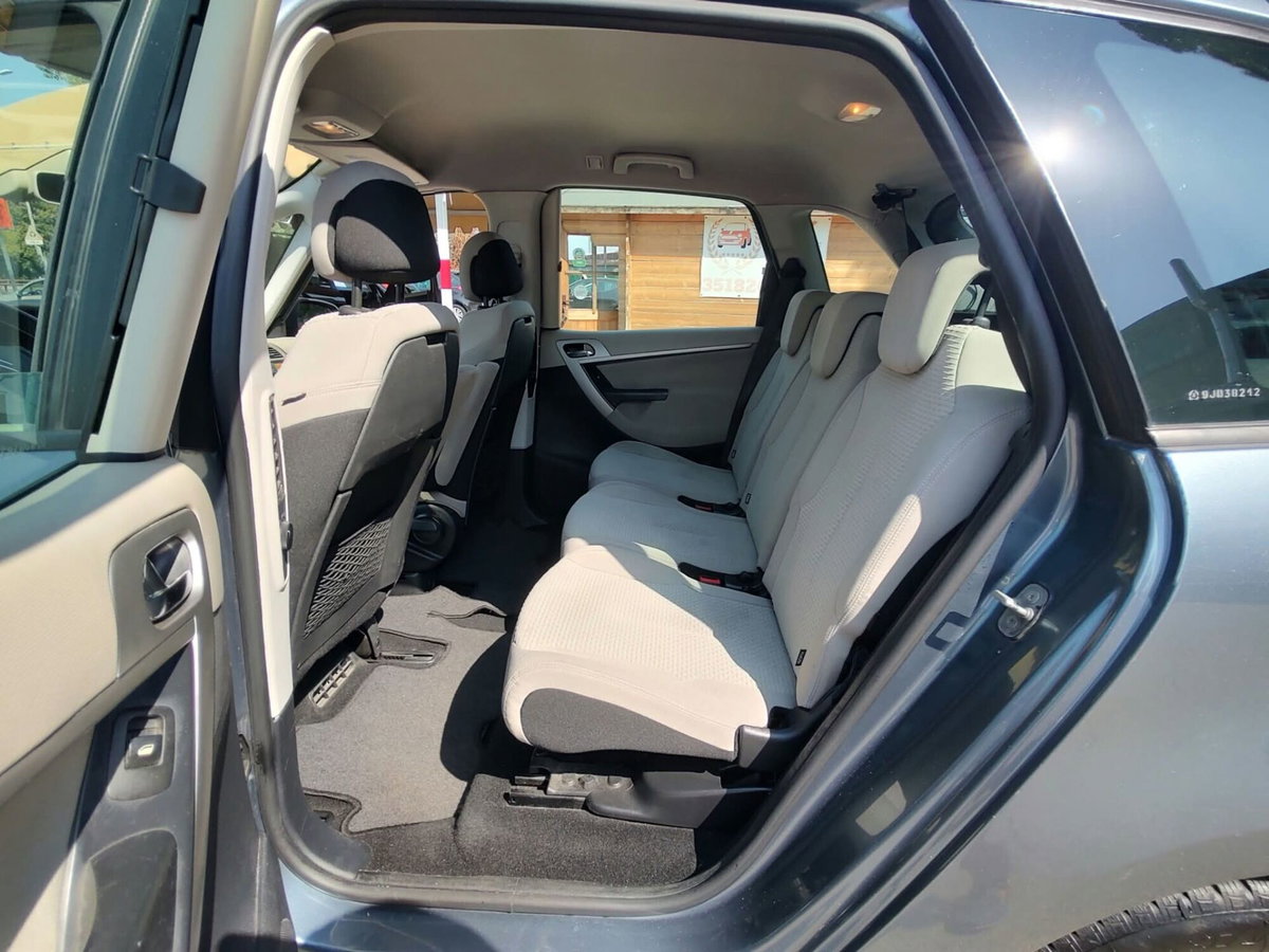 Citroen C4 Gran Picasso 1.6 VTi 120 Classique (18)