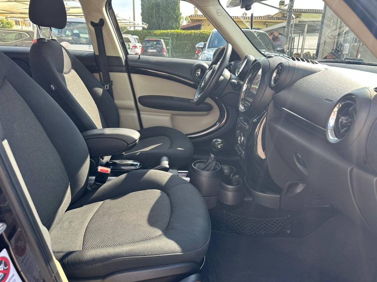 MINI Mini Countryman 2.0 Cooper D Countryman Automatica (17)