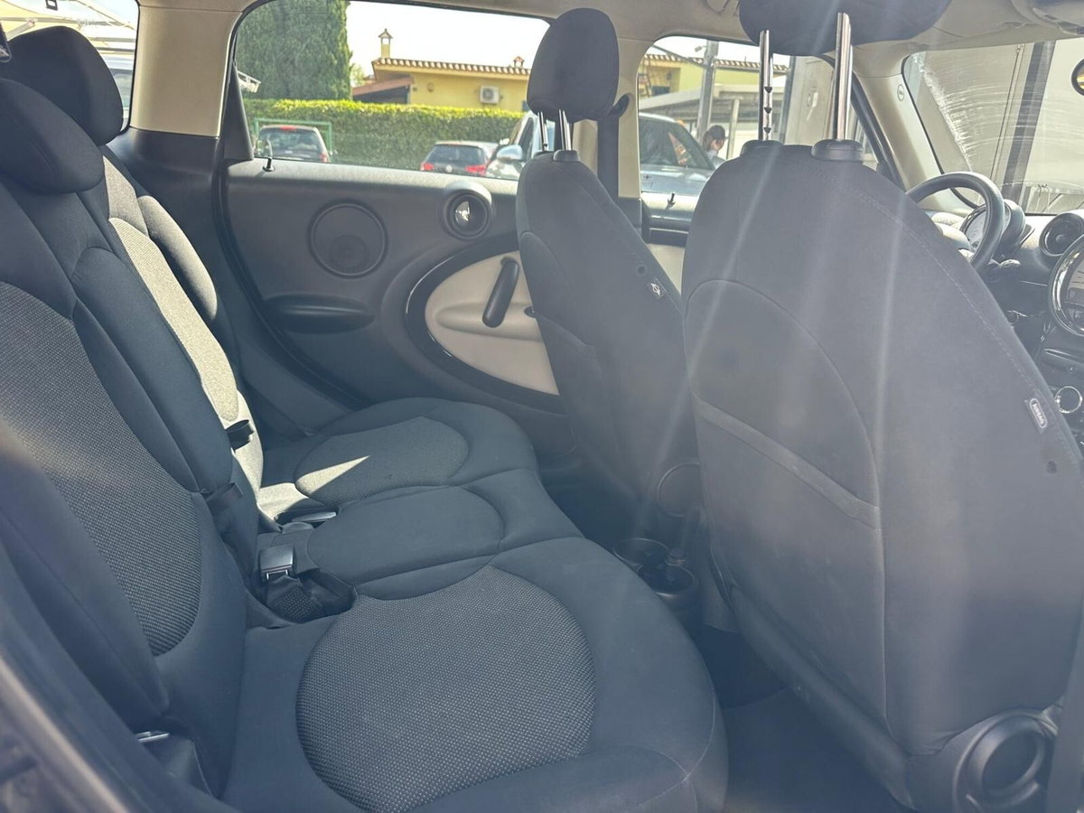 MINI Mini Countryman 2.0 Cooper D Countryman Automatica (19)