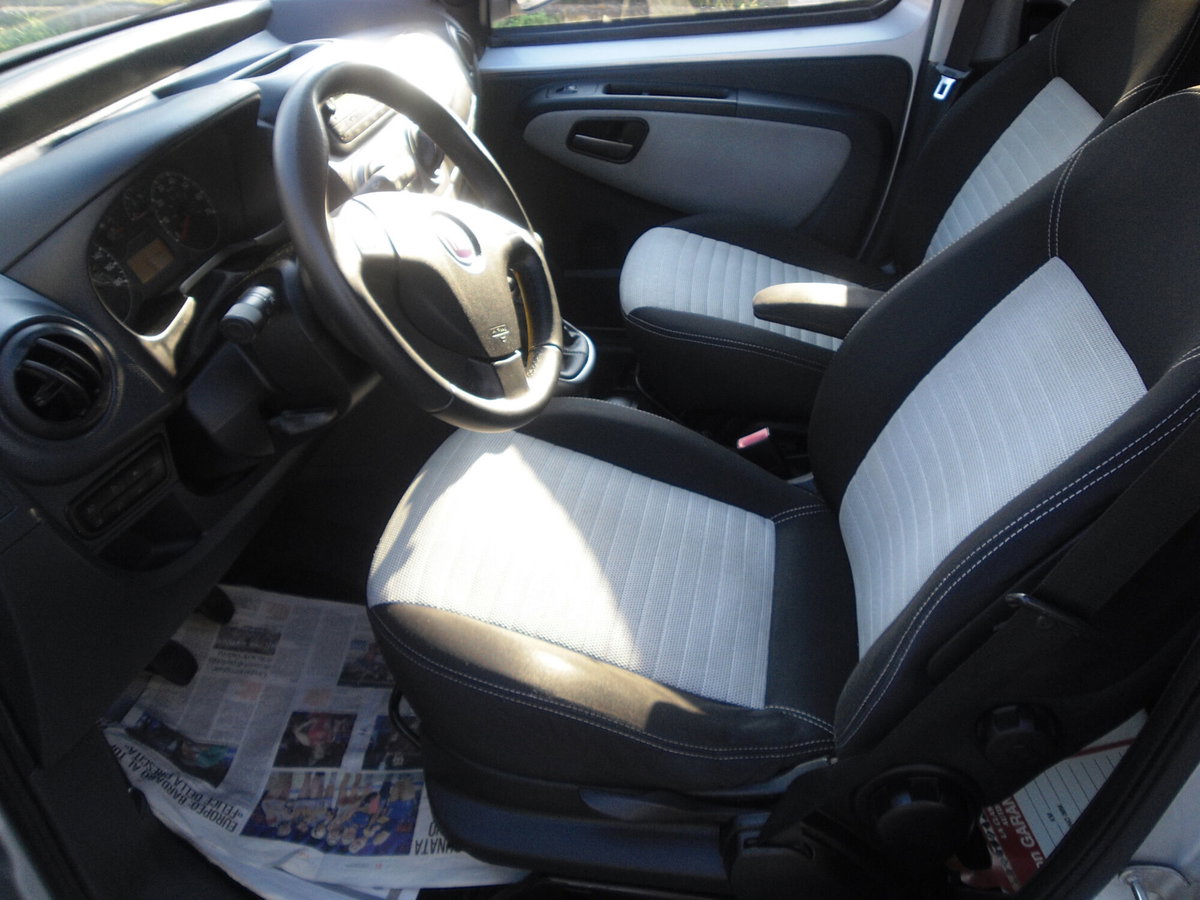 Fiat Qubo 1.3 MJT 75 CV Trekking (10)