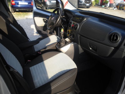 Fiat Qubo 1.3 MJT 75 CV Trekking (17)