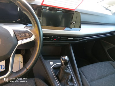 Volkswagen Golf 2.0 TDI DSG SCR Life (9)