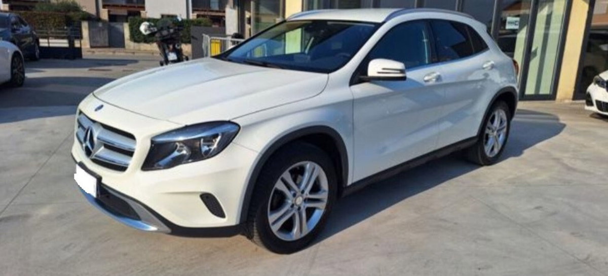 Mercedes-Benz GLA SUV 200 d Sport