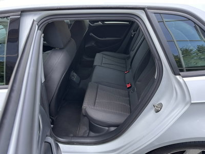 Audi A3 Sportback 1.6 TDI 116 CV S tronic Sport (11)