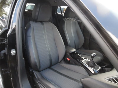 Peugeot 2008 BlueHDi 110 S&S Allure (20)