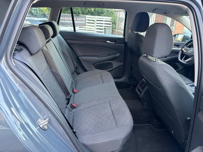 Volkswagen Golf Variant 1.0 eTSI EVO DSG Life (10)