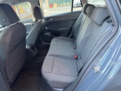 Volkswagen Golf Variant 1.0 eTSI EVO DSG Life (6)