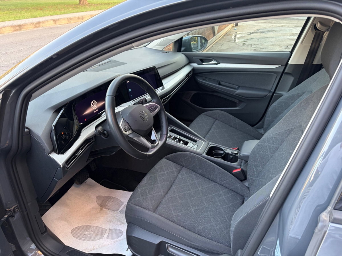 Volkswagen Golf Variant 1.0 eTSI EVO DSG Life (8)