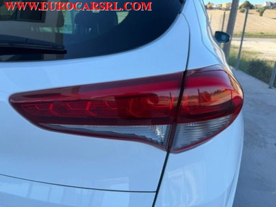 Hyundai Tucson 1.7 CRDi XPossible (10)