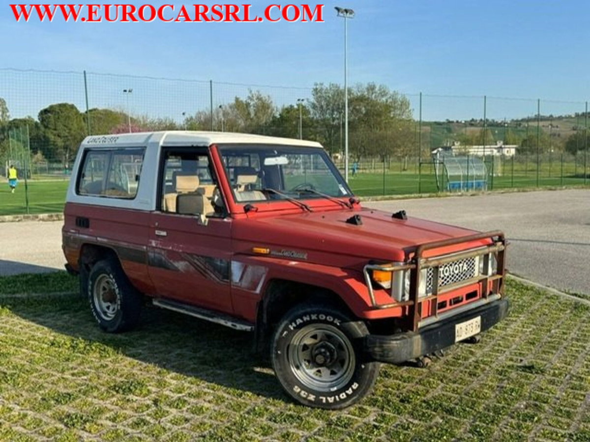 Toyota Land Cruiser 2.5 turbodiesel Hard-top BJ73 (2)