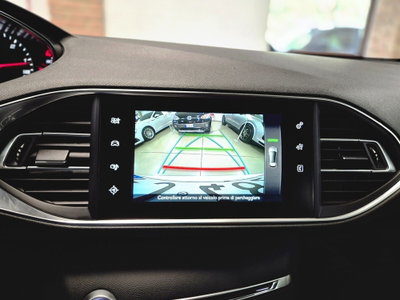 Peugeot 308 BlueHDi 120 S&S EAT6 GT Line (12)