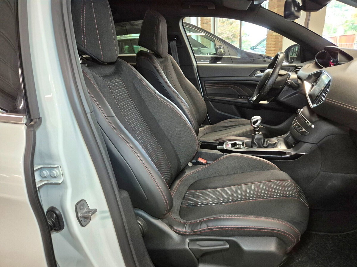 Peugeot 308 BlueHDi 120 S&S EAT6 GT Line (6)