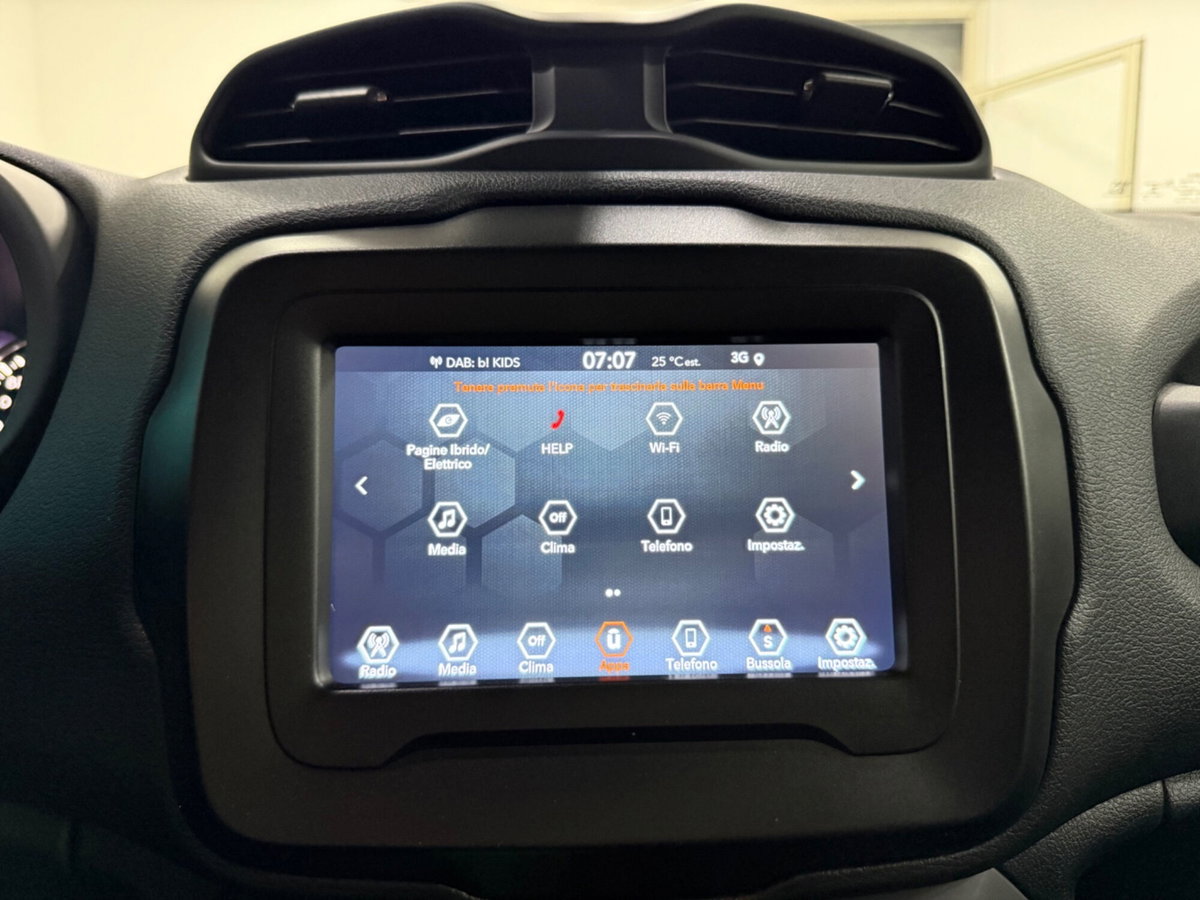 Jeep Renegade 1.5 Turbo T4 MHEV Limited (20)