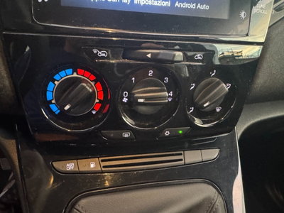 Lancia Ypsilon 1.2 69 CV 5 porte GPL Ecochic Gold (13)