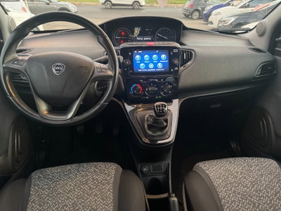 Lancia Ypsilon 1.2 69 CV 5 porte GPL Ecochic Gold (8)