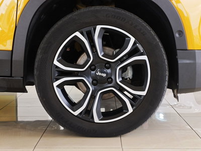 Jeep Avenger 1.2 turbo Summit fwd 100cv (9)