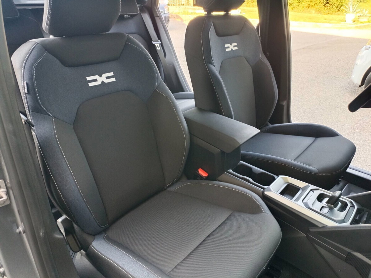 Dacia Duster 1.6 hybrid Journey 140cv (10)