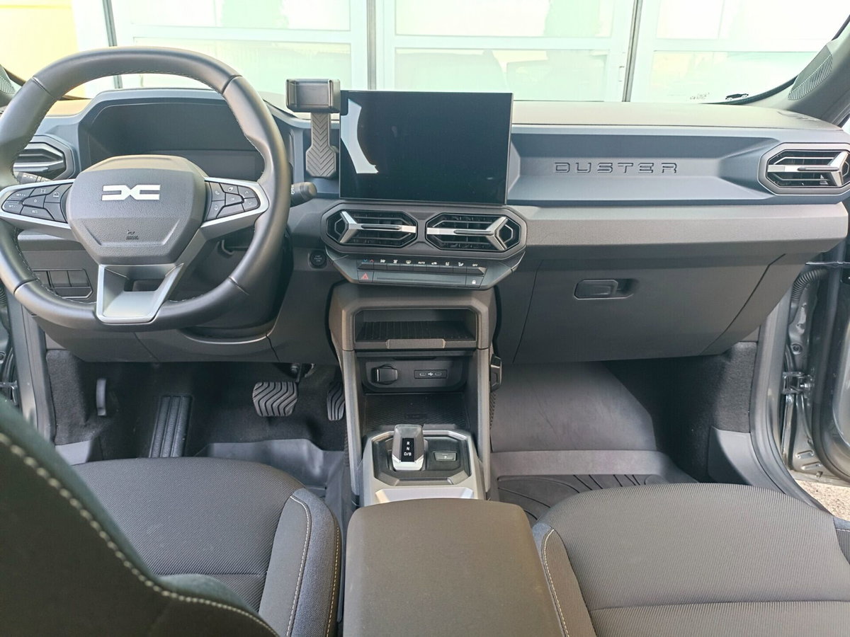 Dacia Duster 1.6 hybrid Journey 140cv (14)
