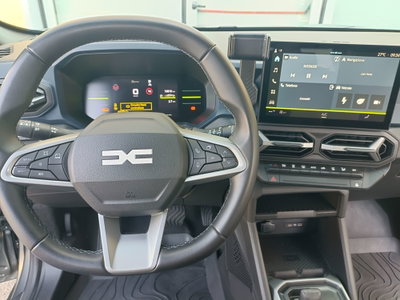 Dacia Duster 1.6 hybrid Journey 140cv (17)
