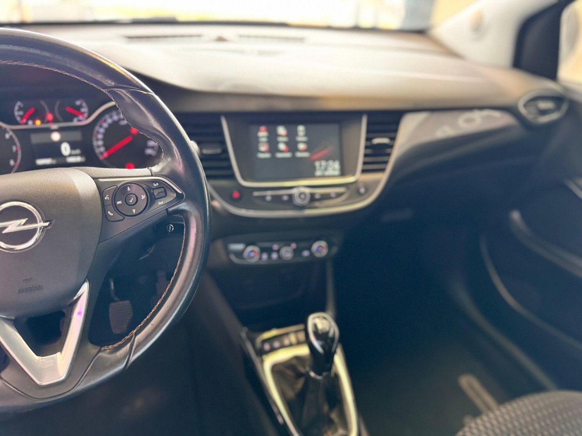 Opel Crossland X 1.2 12V Innovation (9)