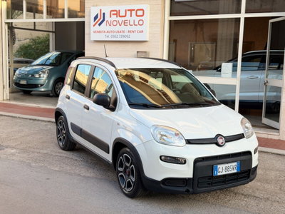 Fiat Panda 1.0 FireFly S&S Hybrid City Life usata