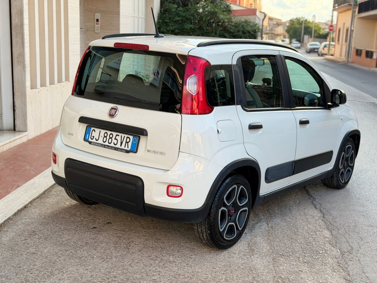 Fiat Panda 1.0 FireFly S&S Hybrid City Life (3)