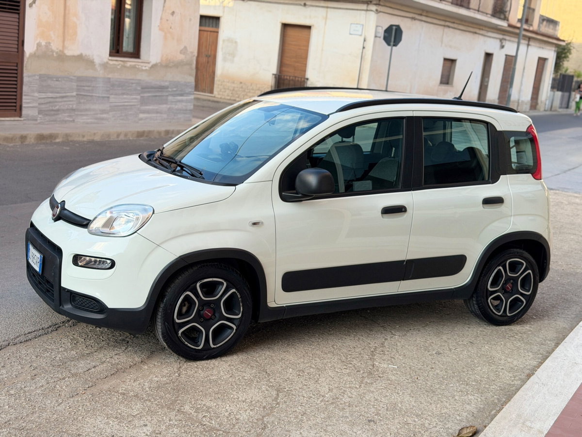 Fiat Panda 1.0 FireFly S&S Hybrid City Life (5)