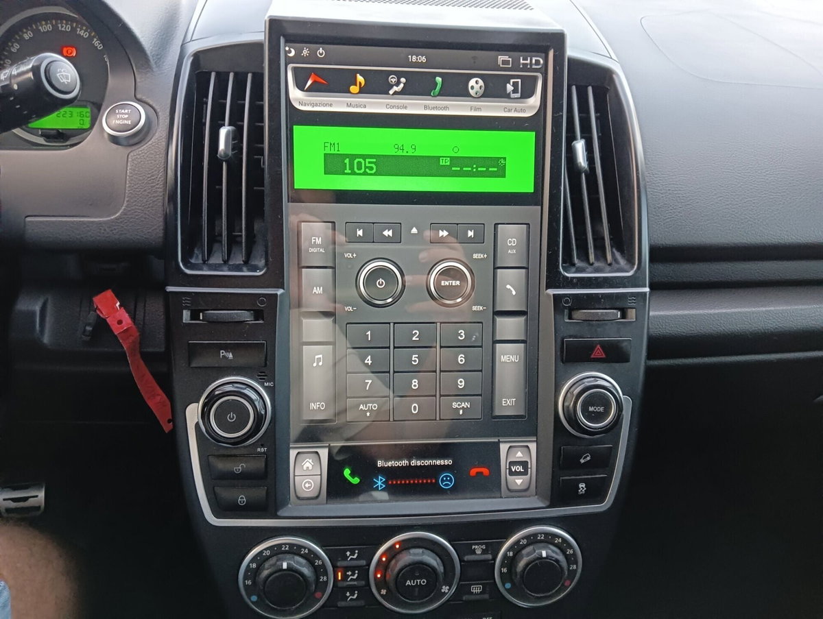 Land Rover Freelander 2.2 TD4 S.W. XS (16)