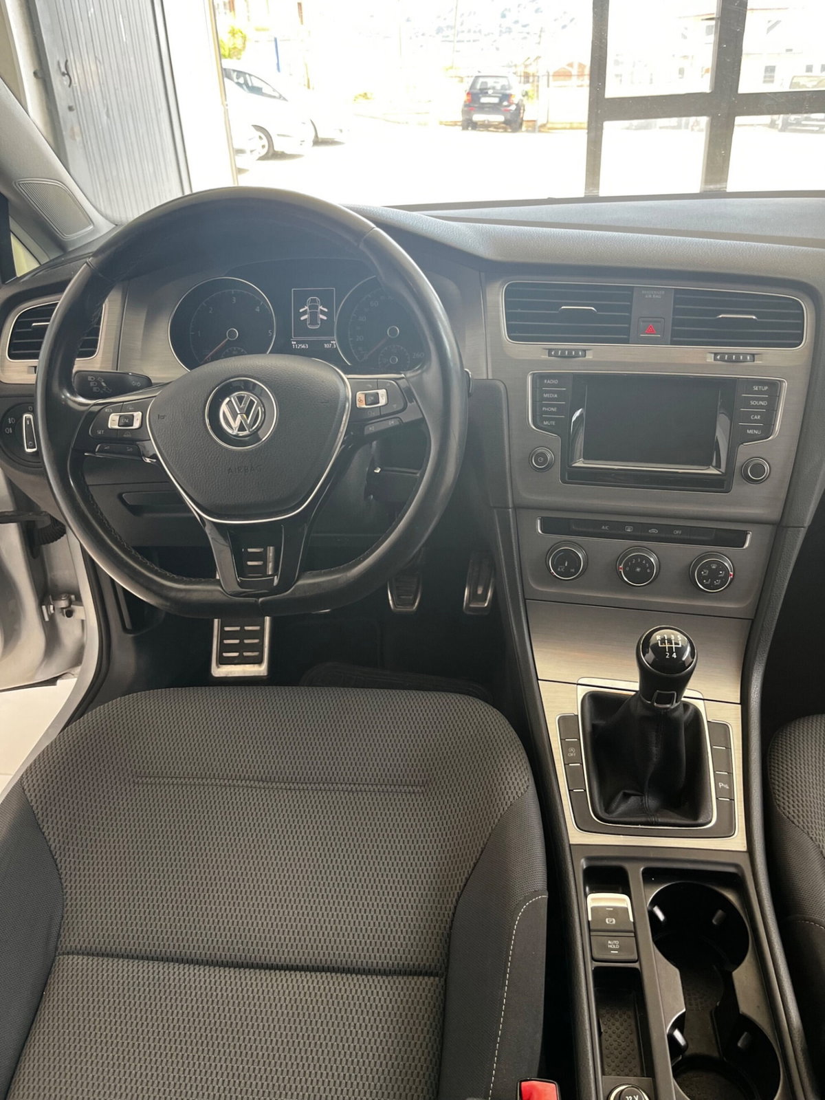 Volkswagen Golf 1.6 TDI 5p. Comfortline BlueMotion Technology (14)