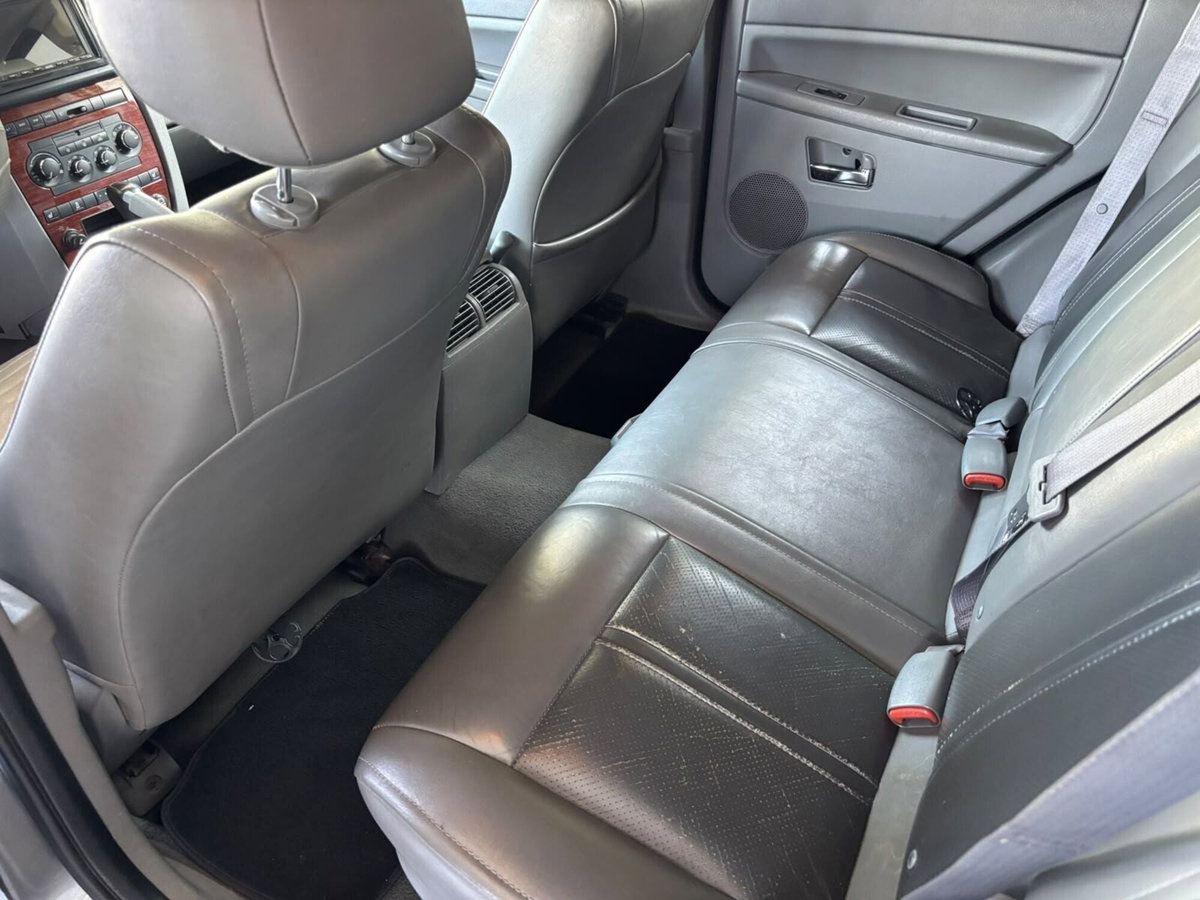 Jeep Grand Cherokee 3.0 V6 CRD Overland (17)