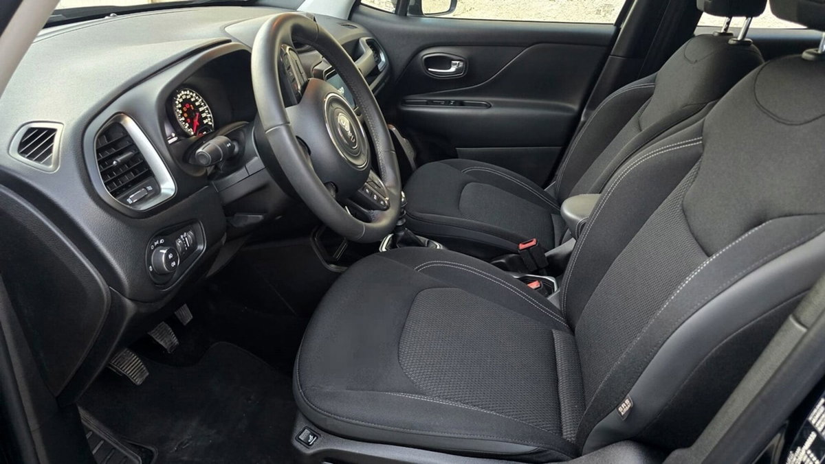 Jeep Renegade 1.6 Mjt 130 CV Limited (9)