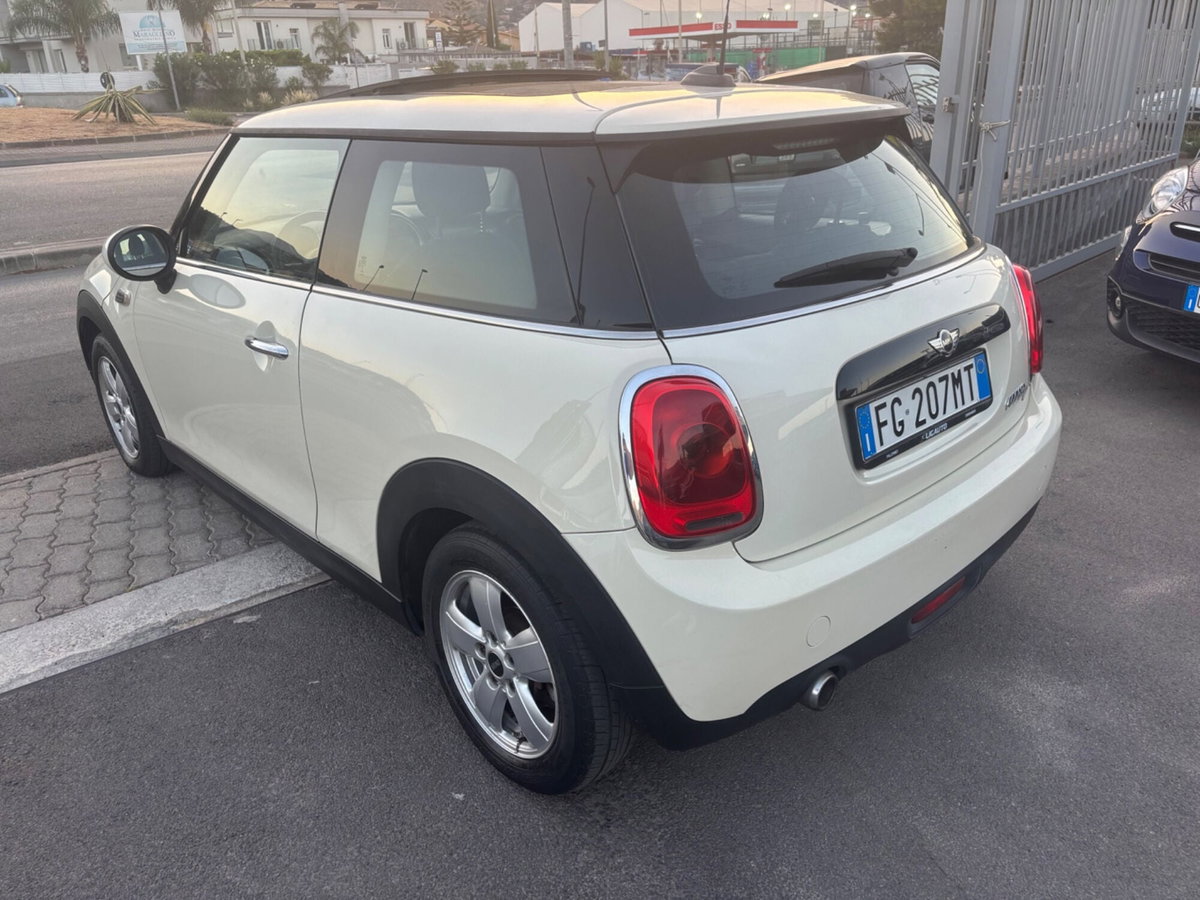 MINI Mini Paceman 1.6 Cooper D Paceman (8)