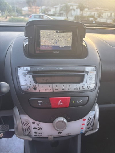 Toyota Aygo 1.0 12V VVT-i 5 porte Now Connect (15)
