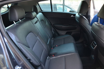 Kia Sportage 1.7 CRDI 2WD Business Class (12)