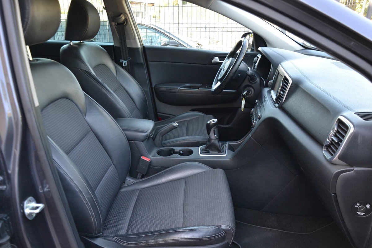 Kia Sportage 1.7 CRDI 2WD Business Class (18)