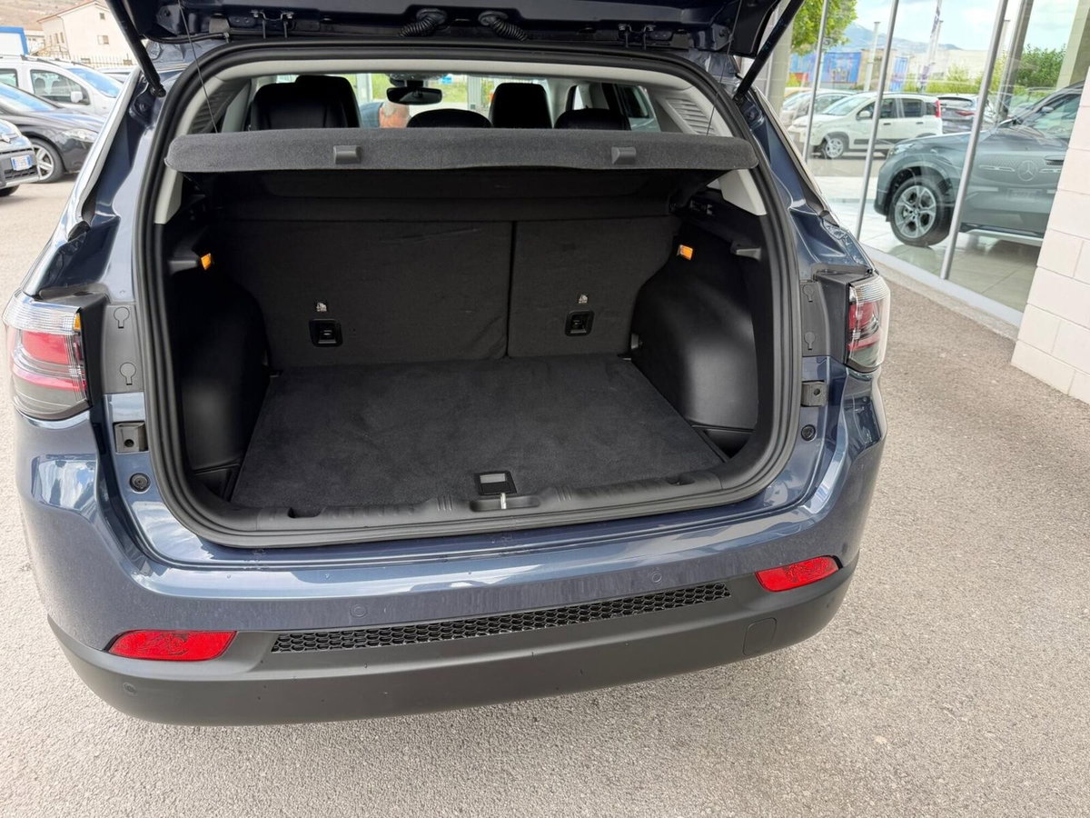 Jeep Compass 1.6 Multijet II 2WD Limited (10)
