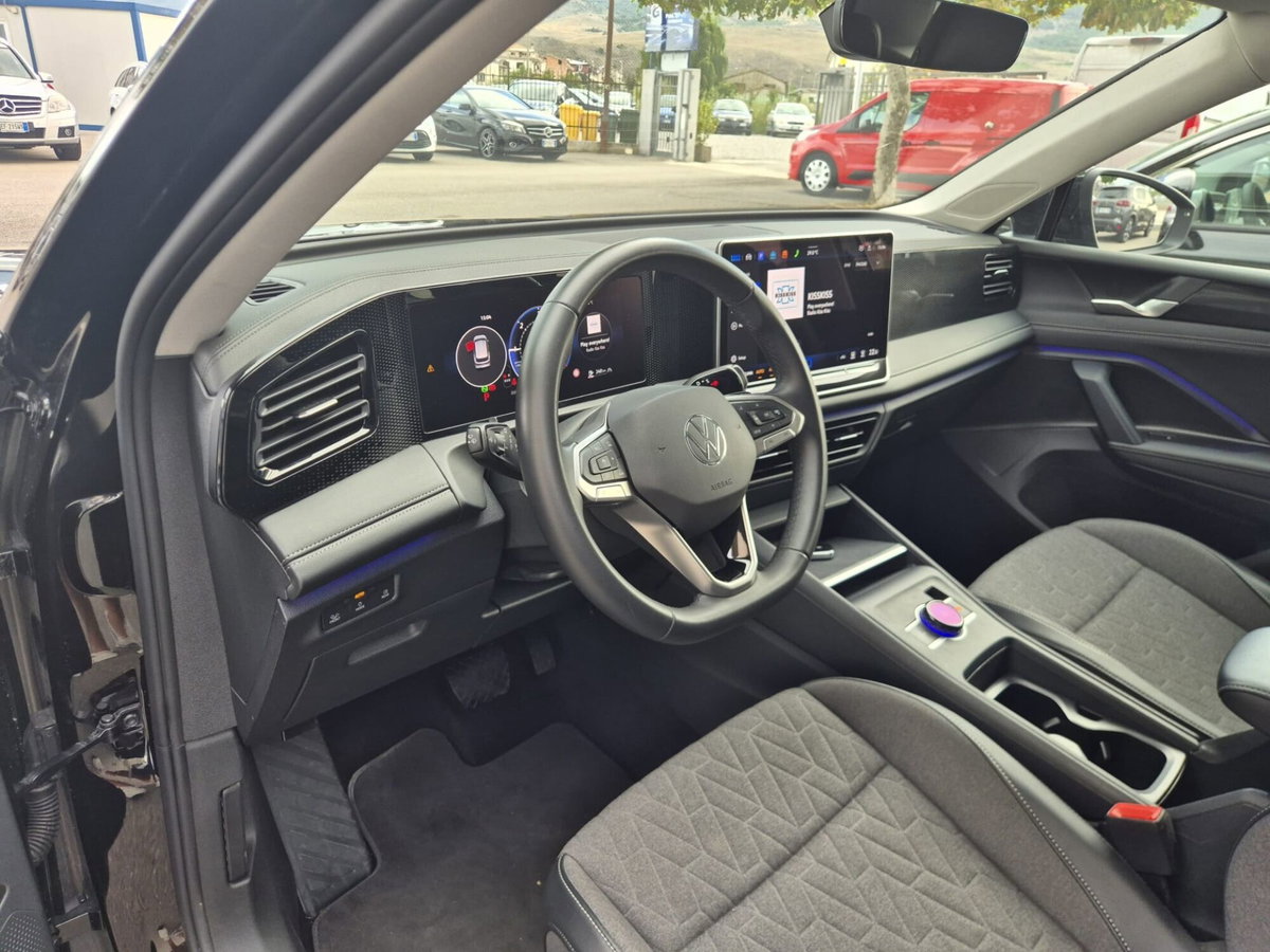 Volkswagen Tiguan 2.0 tdi Edition 20 150cv dsg (11)