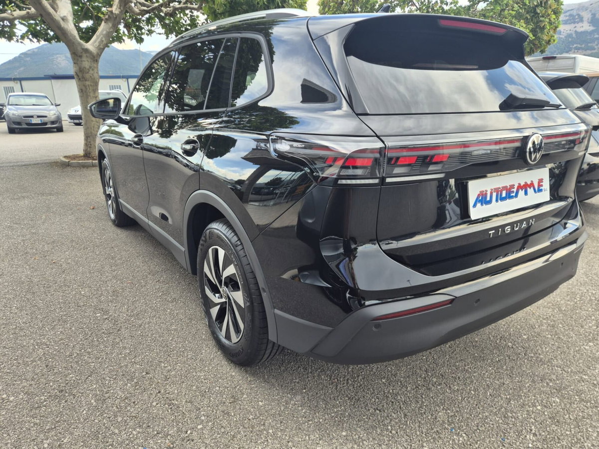 Volkswagen Tiguan 2.0 tdi Edition 20 150cv dsg (6)