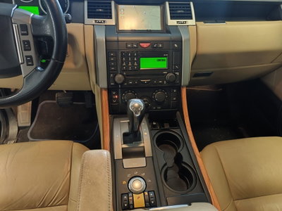 Land Rover Range Rover Sport 2.7 TDV6 HSE (13)