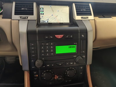 Land Rover Range Rover Sport 2.7 TDV6 HSE (6)